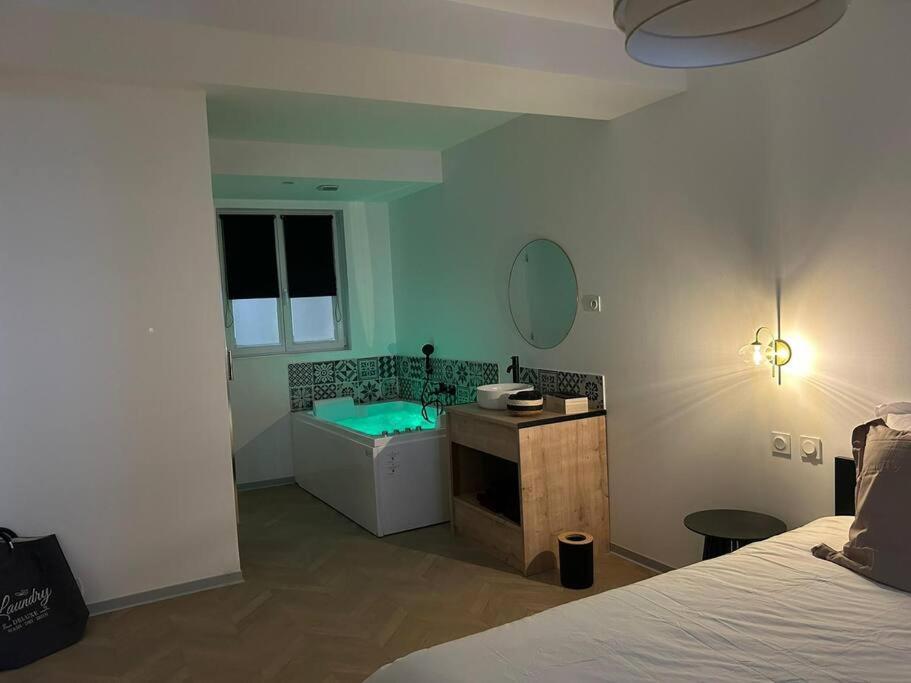 Appartement Spa 2 Pers-Couteliers-Centre Ville 물랭 외부 사진